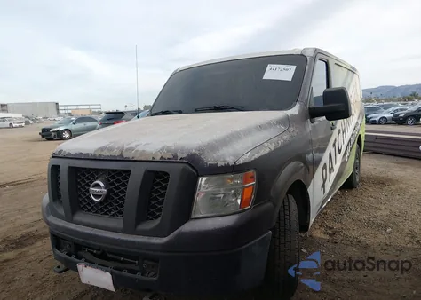 2015 Nissan Nv Cargo Nv2500 Hd S V8/Sl V8/Sv V8 z USA, uszkodzony, nr VIN 1N6AF0KX0FN800884
